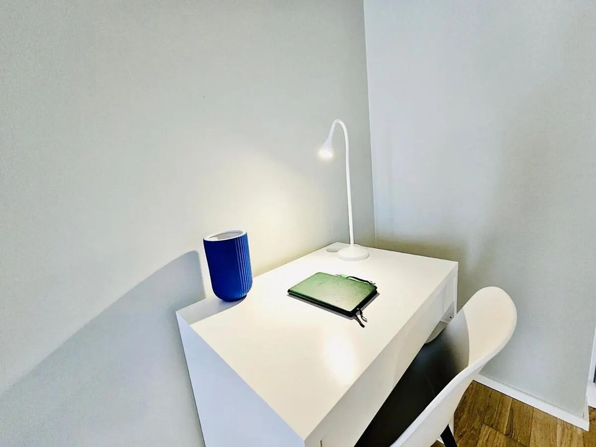 Modern One Bedroom Flat With A Parking Space Luxembourg 0*,