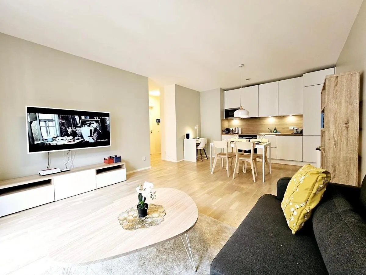 Modern One Bedroom Flat With A Parking Space Lussemburgo