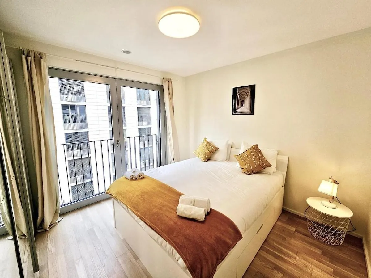 Modern One Bedroom Flat With A Parking Space Lussemburgo 0*,  Lussemburgo